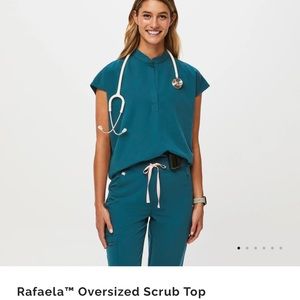 FIGS Rafaela™ Oversized Scrub Top
